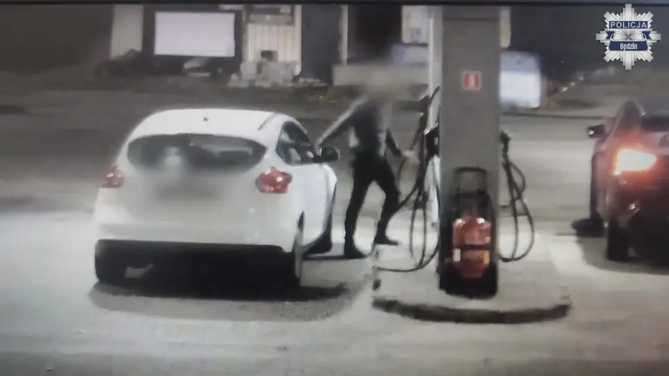 Trzej policjanci z Będzina oskarżeni o pobicie chorego kierowcy na stacji paliw