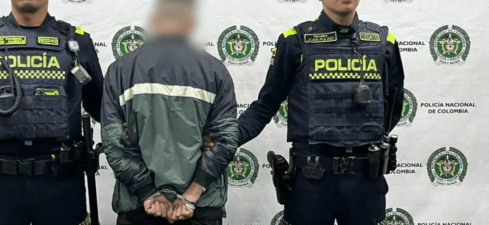 Police drone captures man with firearm and drugs in Ciudad Bolívar, Bogotá