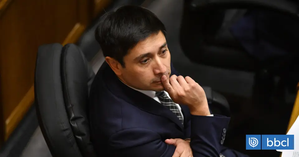 Fiscalía acusa al senador Calisto por fraude al Fisco y pide desafuero