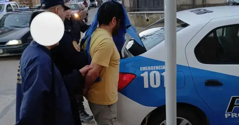 Man arrested in Concepción del Uruguay for fraud involving stolen cheques worth over $2 million