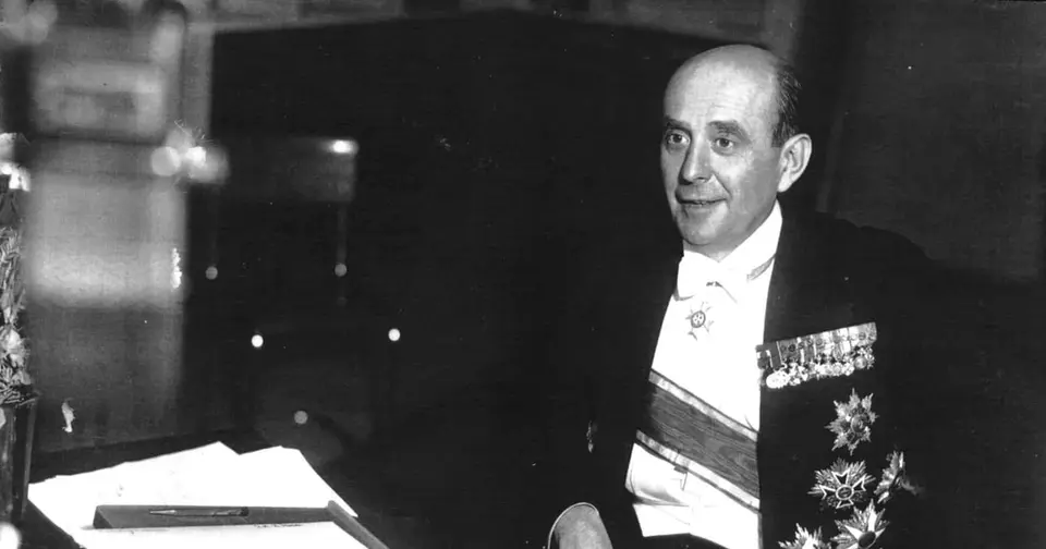 Exhuman a Jan Masaryk en Lány para resolver su muerte en 1948: ¿asesinato o suicidio?