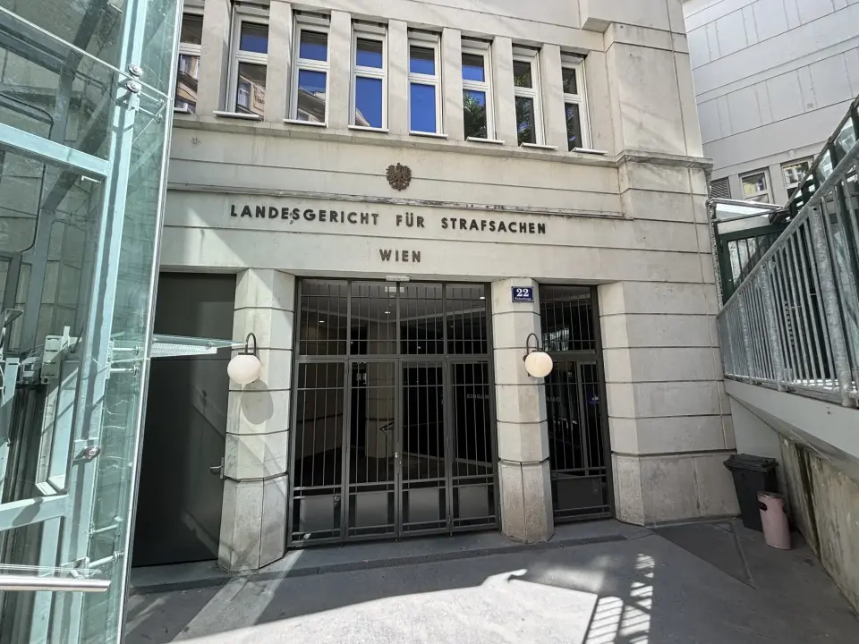Wiener Landesgericht verhandelt Cybergrooming-Fall mit drei minderjährigen Opfern