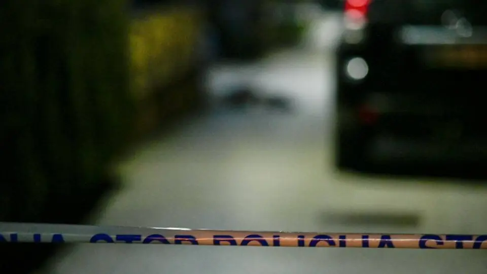 Hudo poškodovan moški najden v Ptuju, policija preiskuje kaznivo dejanje