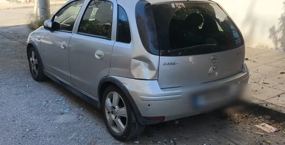 Aigaleo: Drunk lorry driver caused damage to six parked cars