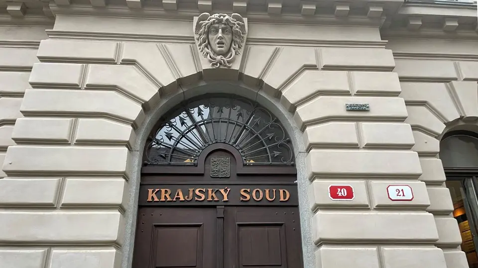 Dva muži dostali čtyři roky vězení za sex s nezletilými a dodávání drog