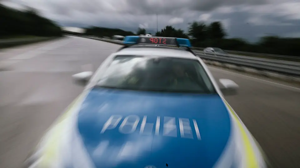Motorcyclist flees police at 180 km/h – investigation into illegal racing