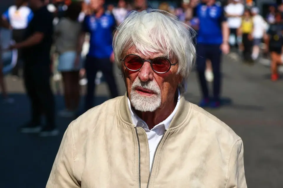 Bernie Ecclestone am Flughafen Cascais verhaftet – Schrotflinte im Gepäck