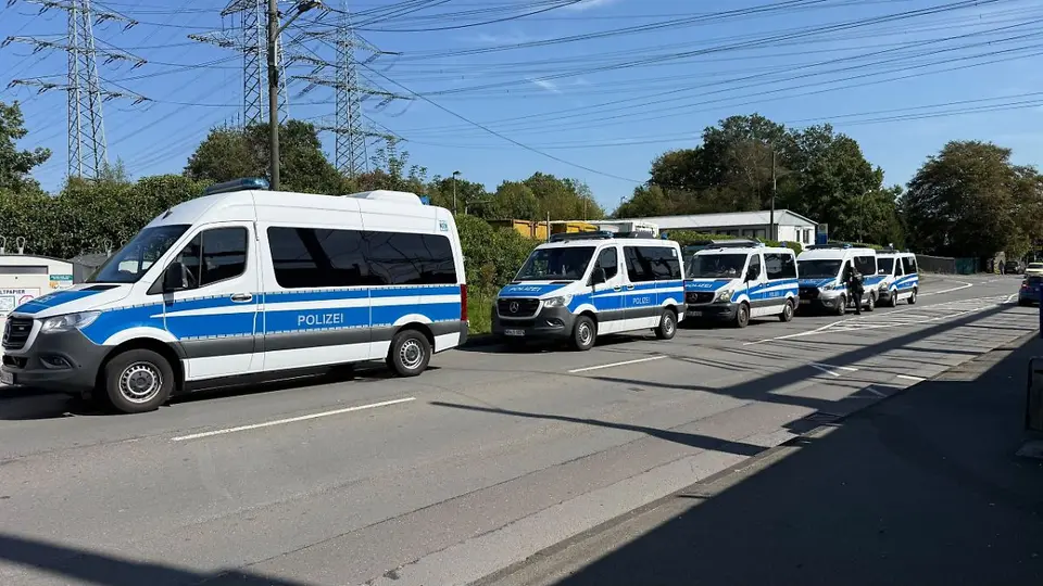 Search for power grid saboteur expanded: 21 devices discovered in Saxony