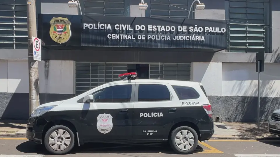Armed trio invades house in Garça (SP), holds resident hostage and steals 18 firearms from collection