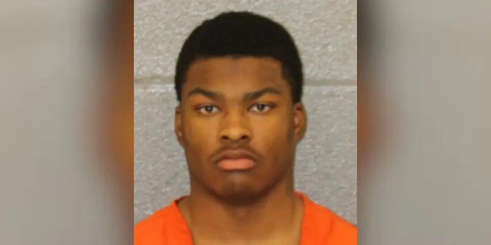 Teen charged with murder in Uptown Charlotte nightclub shooting that killed bartender