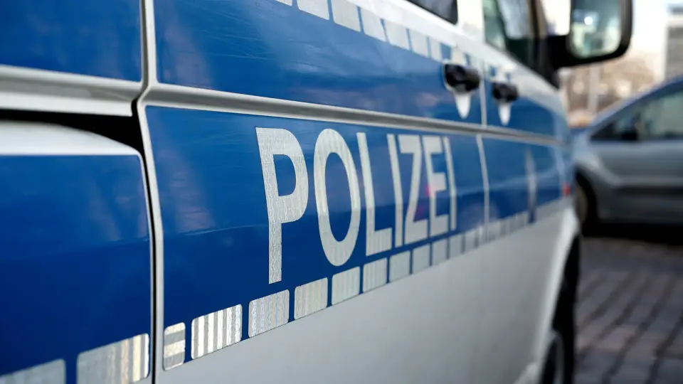 Bremen: Suspected financial fraud suspect turns herself in following public manhunt
