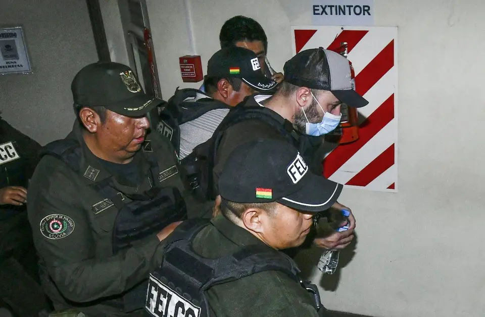 Asesor argentino Fernando Cerimedo trasladado a prisión de máxima seguridad en Bolivia