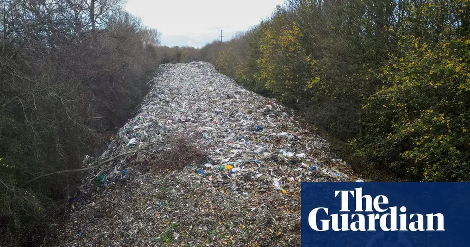 Two more arrests over 10-metre illegal waste mountain in Kidlington, Oxfordshire