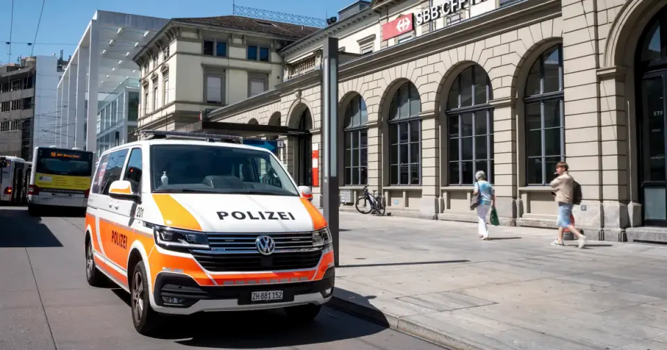 Mann sticht drei Menschen in Winterthurer Bahnhof nieder – Terrorverdacht