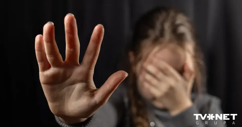 11-year-old girl left unsupervised in Riga city centre lived in filthy flat