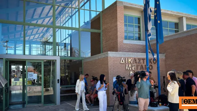 Italian national accused of double murder in Aigio granted time for defence statement