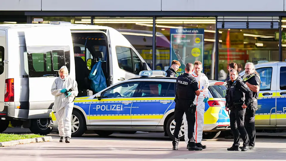 Messerangriff in Lidl-Filiale in Ratzeburg: Frau getötet, Täter schwer verletzt