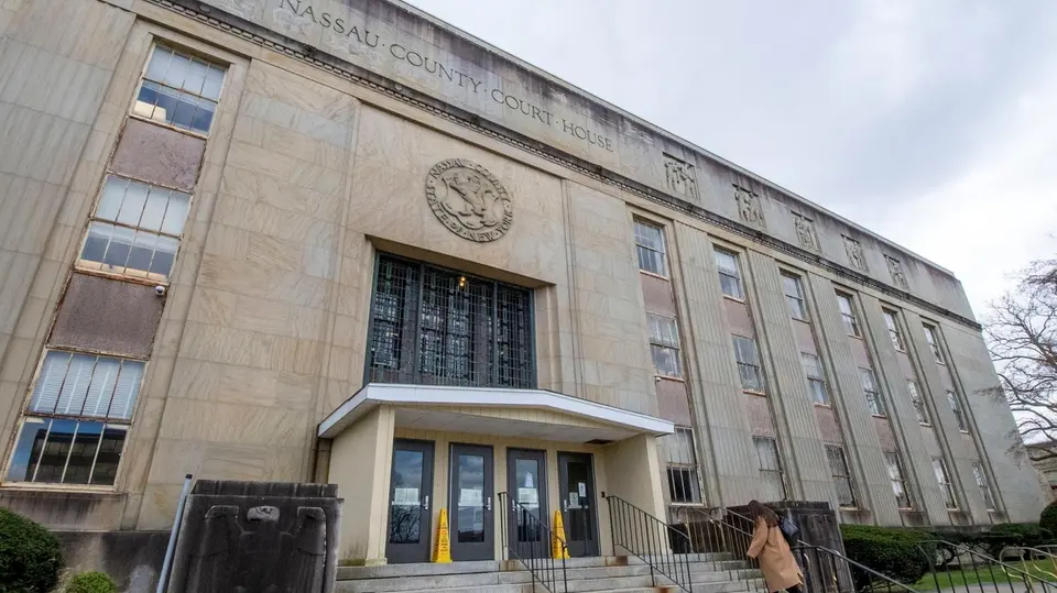 Brother-Sister Fentanyl Ring in Queens Linked to Fatal Long Island Overdose