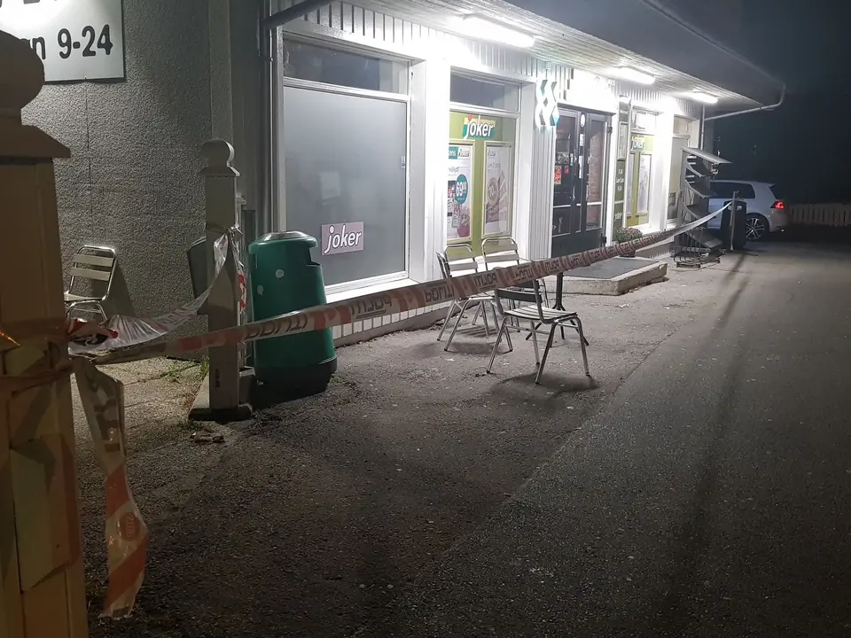 Røveri med pistol mod Joker-butik i Bodø – gerningsmand stadig på fri fod