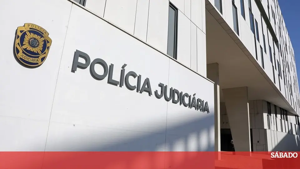 Dois aeroportuários detidos por tráfico de cocaína no aeroporto de Lisboa