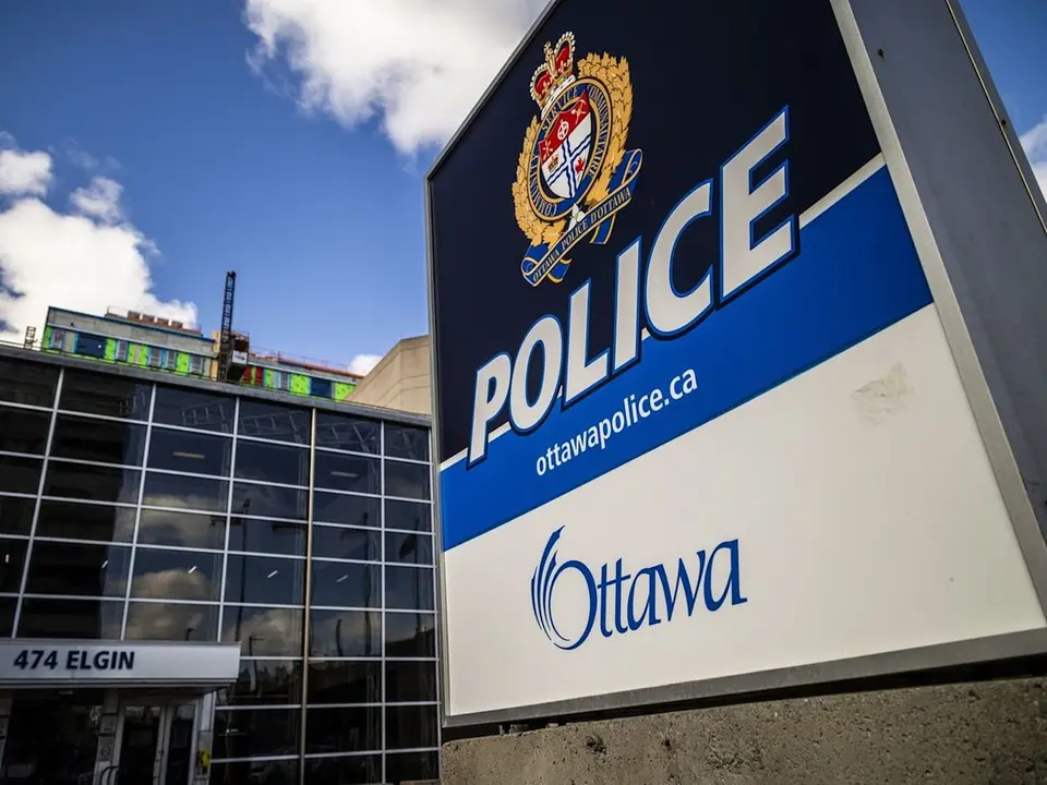 Man in his 20s shot on Bank Street near Heron Road in Ottawa