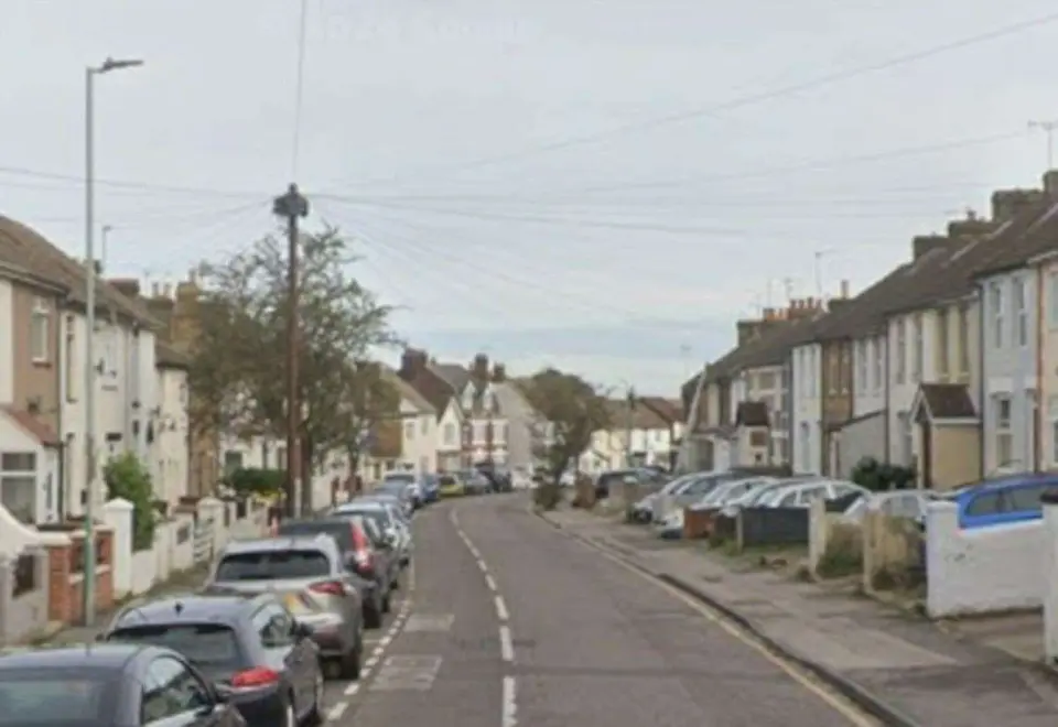 Man stabbed in Gillingham Road assault, woman arrested