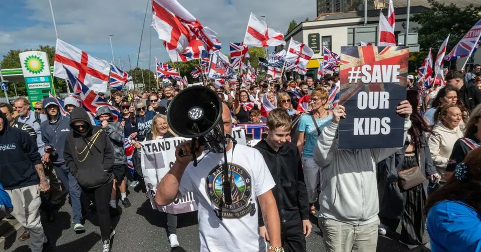 Portsmouth anti-migrant protest: police seek six men after officers injured