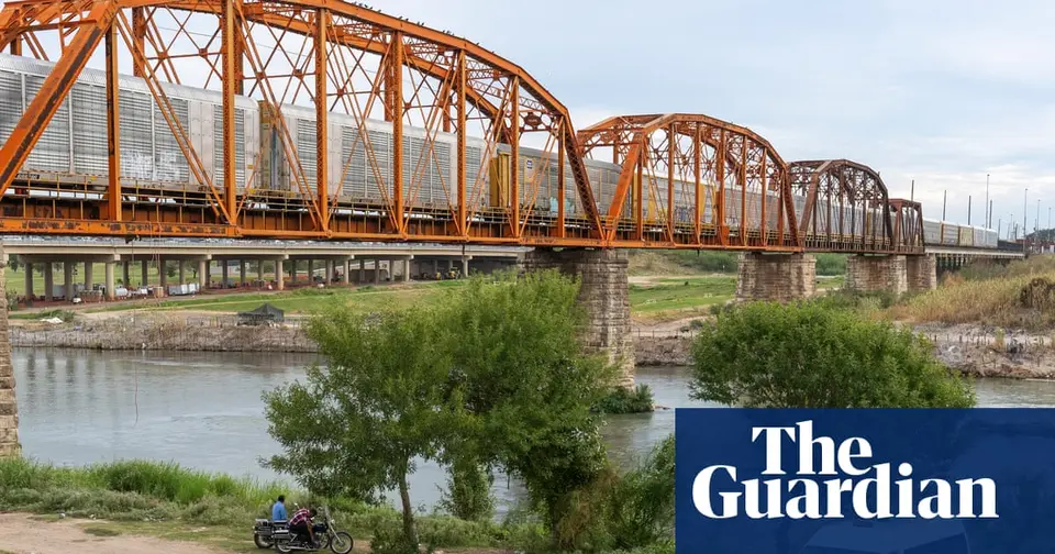 Texas Police Officer Arrested in Mexico for Killing Three in Custody Dispute