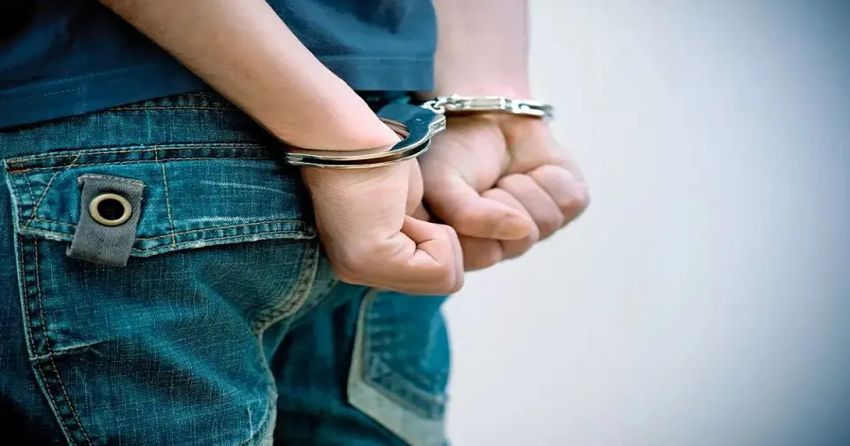 Limassol: Handcuffs for second police officer over money laundering and organised crime