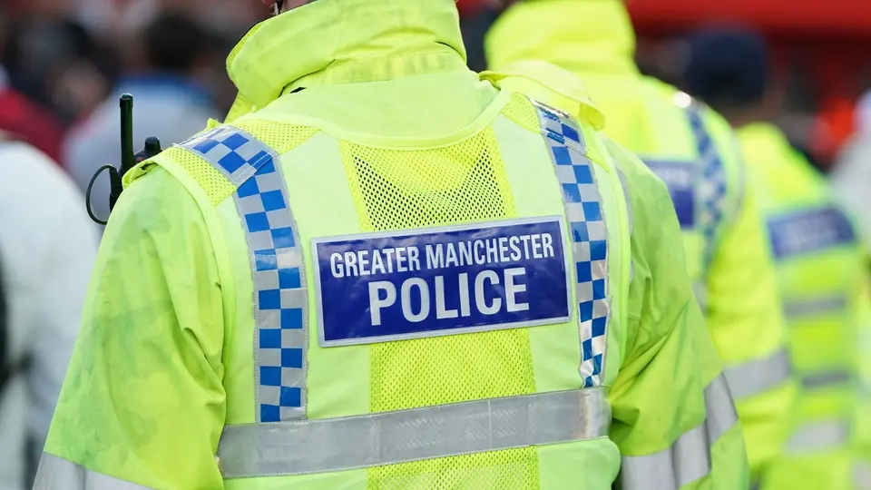 Bărbat din Manchester, vinovat de 45 de capete de acuzare pentru violul soției drogată timp de 20 de ani
