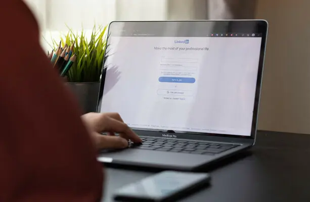 Recruitment scams surge in Ireland: 33% of victims targeted via fake job offers