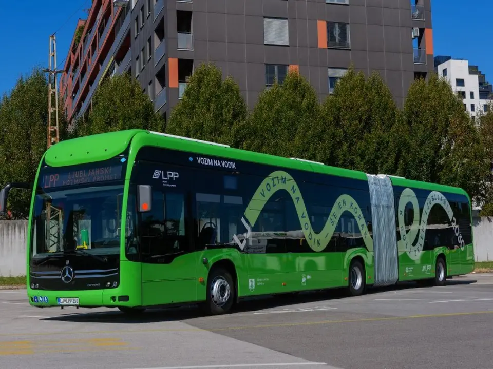 Bus driver in Ljubljana charged over death of pedestrian at crossing
