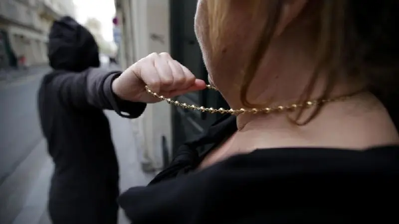 Agression au bijou en or à Luxembourg : trois hommes arrêtés
