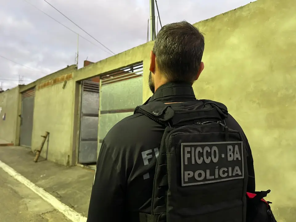 Operação Eirene II prende 32 pessoas e bloqueia R$ 12 mi em bens na Bahia