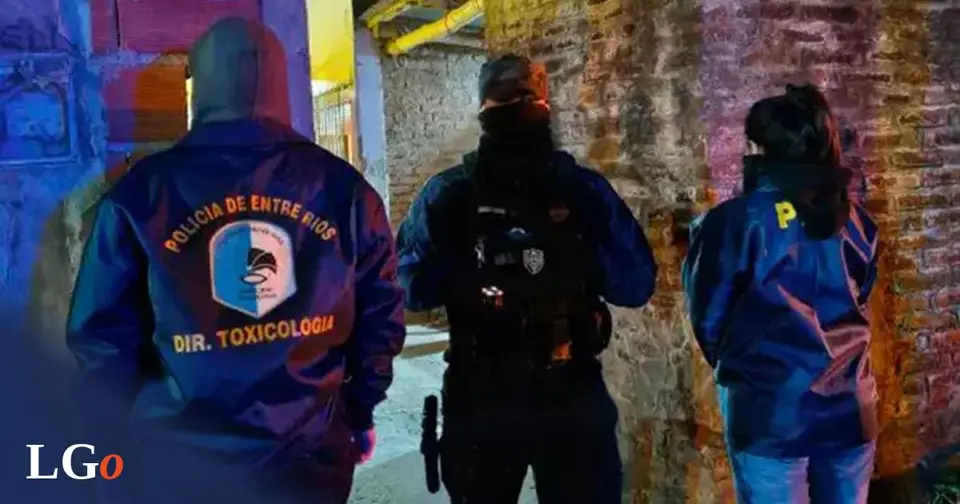 Uruguayo con orden de captura por homicidio detenido en Colón con cocaína y dinero