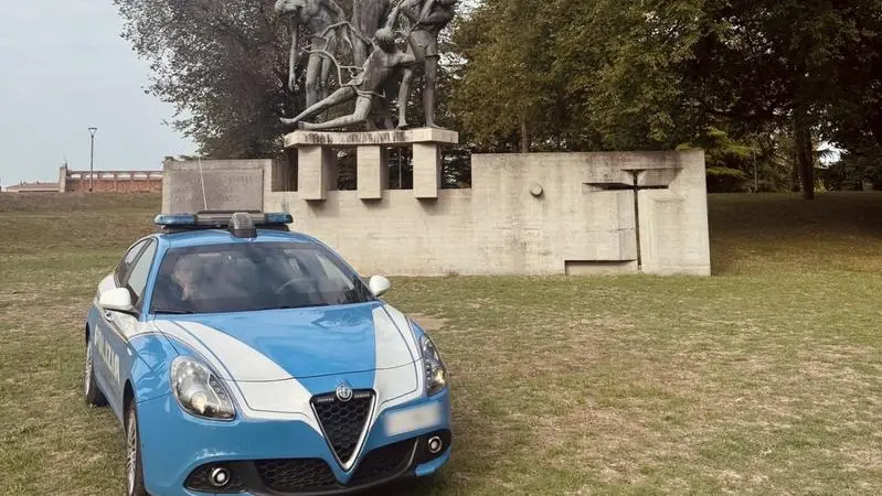 Verona: two arrests for resisting police and drug dealing, residence ban imposed in province