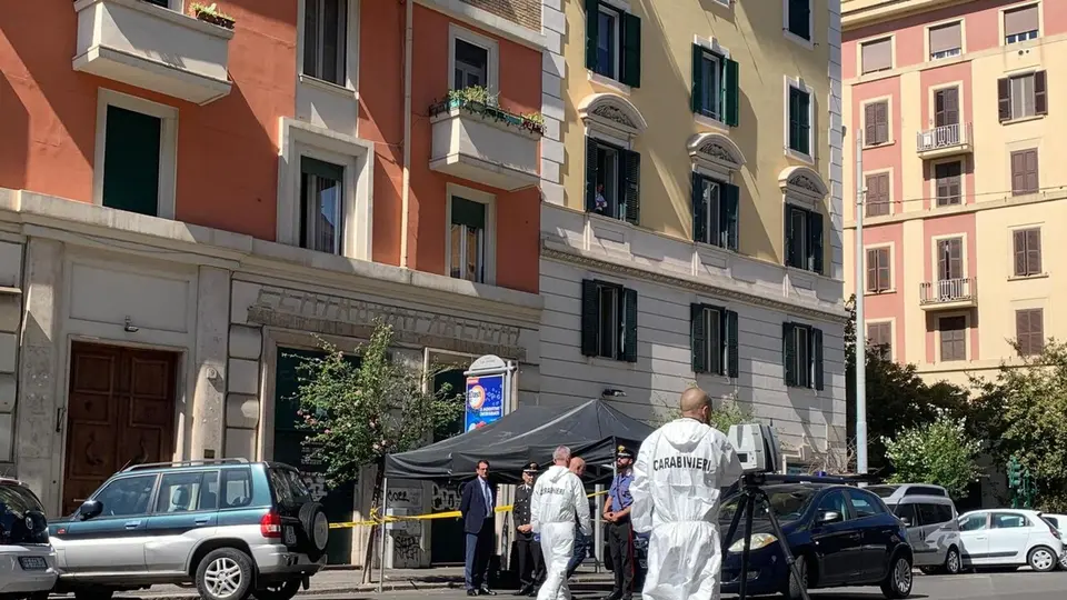 Rifle shooting in via della Giuliana, Rome: 50-year-old reported for assault