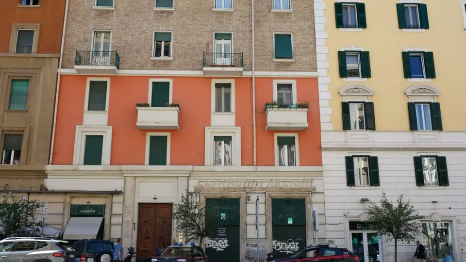 Sparatoria nel quartiere Prati a Roma: l'uomo si costituisce, almeno quattro vittime