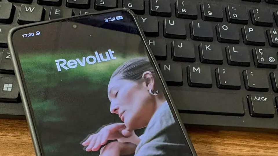 Attacco hacker a Revolut: dati della polizia italiana nelle mani di criminali, riscatto da 3 milioni