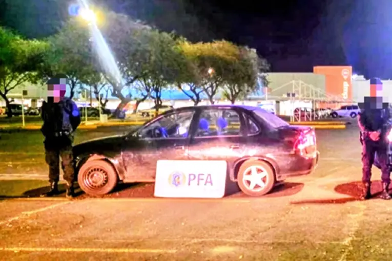 Falso secuestro extorsivo desarticulado en Paraná: un detenido y vehículo secuestrado