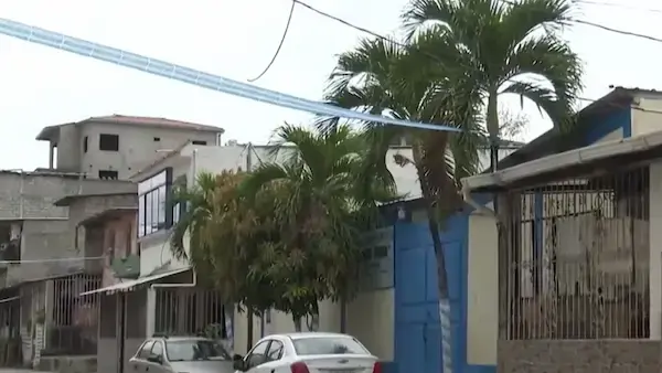 Estudiante herido con arma de fuego en colegio del norte de Guayaquil durante el recreo