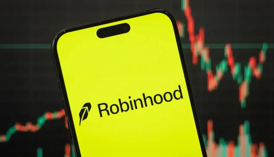 Acciones de Robinhood caen 5% tras acusaciones de fraude cripto a dos empleados