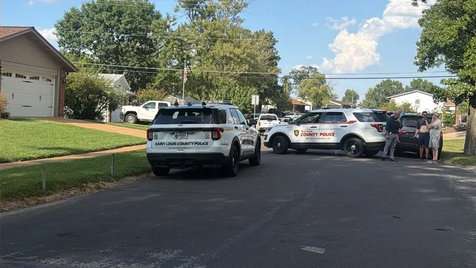 Man fatally shot by police after firing at officers during St. Louis standoff