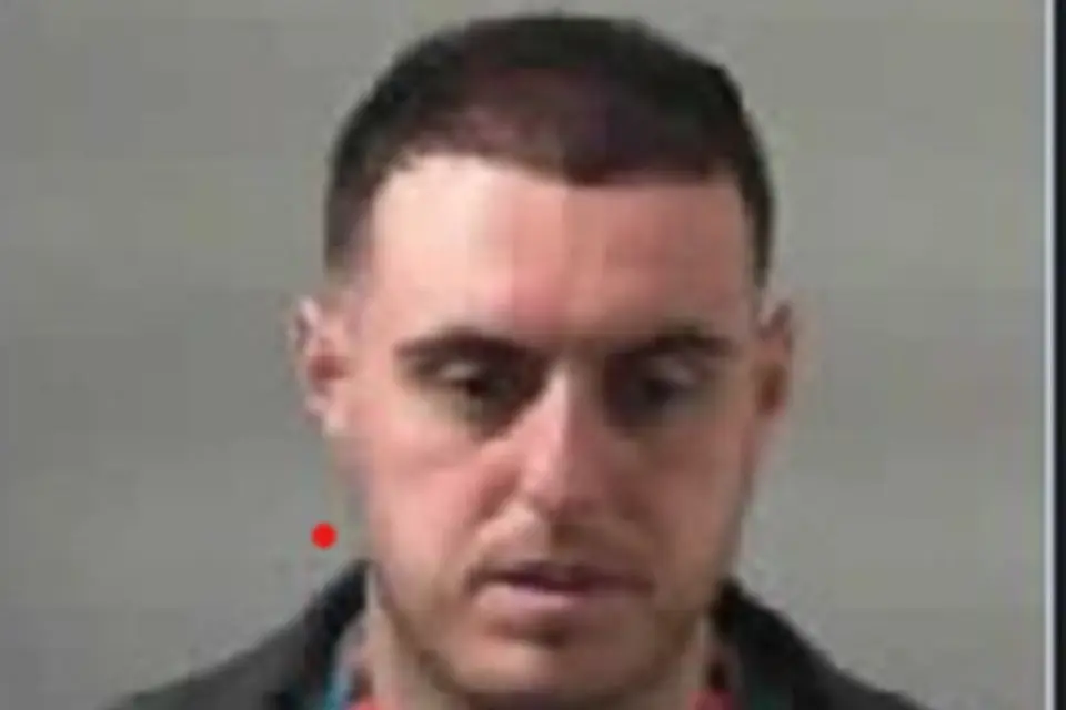PSNI and Gardaí join forces to find fugitive killer Gary Anderson, last seen in Derry
