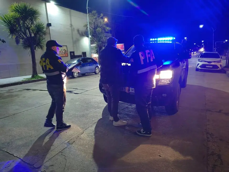 Policía Federal detiene a hombre con marihuana en el Centro de Mar del Plata