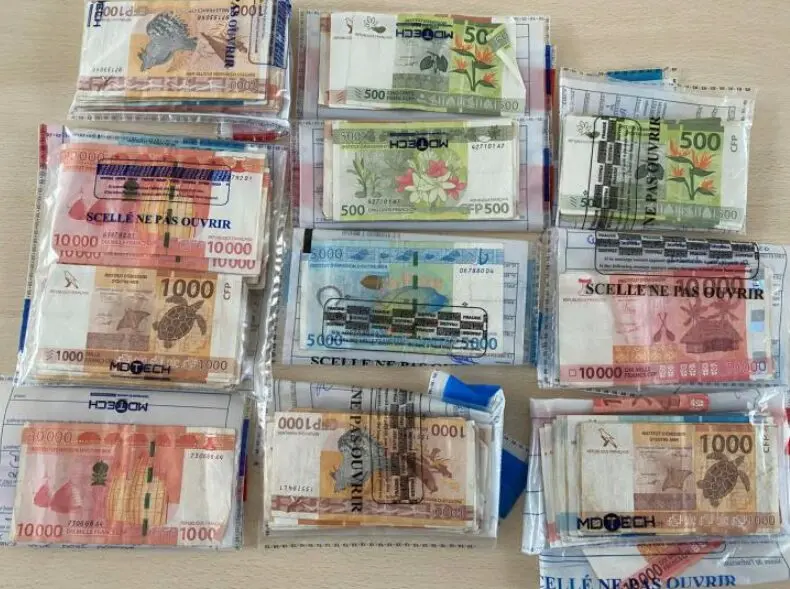 Ex-douanier polynésien jugé pour corruption, blanchiment et trafic d'ice