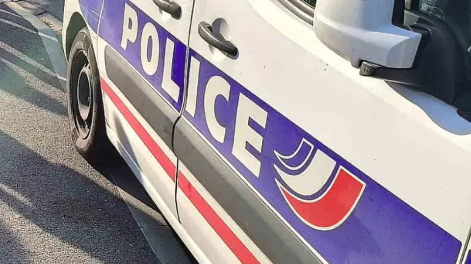 Beauvais: man aged 35 shot dead by police after firing on officers