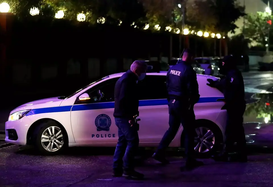 25 συλλήψεις σε οίκους ανοχής στην Αθήνα – έρευνα για εμπορία ανθρώπων