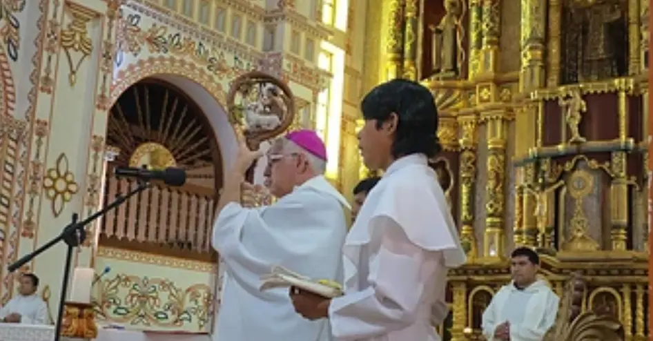 Iglesia y policía se unen en San Ignacio de Velasco contra el crimen organizado