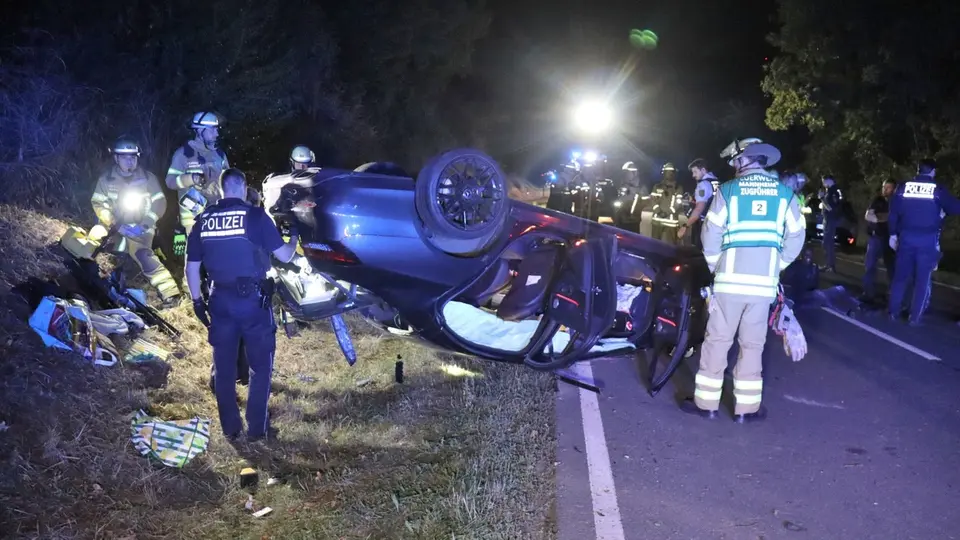 Hard drugs and blank-firing pistol found in crashed vehicle in Mannheim-Feudenheim
